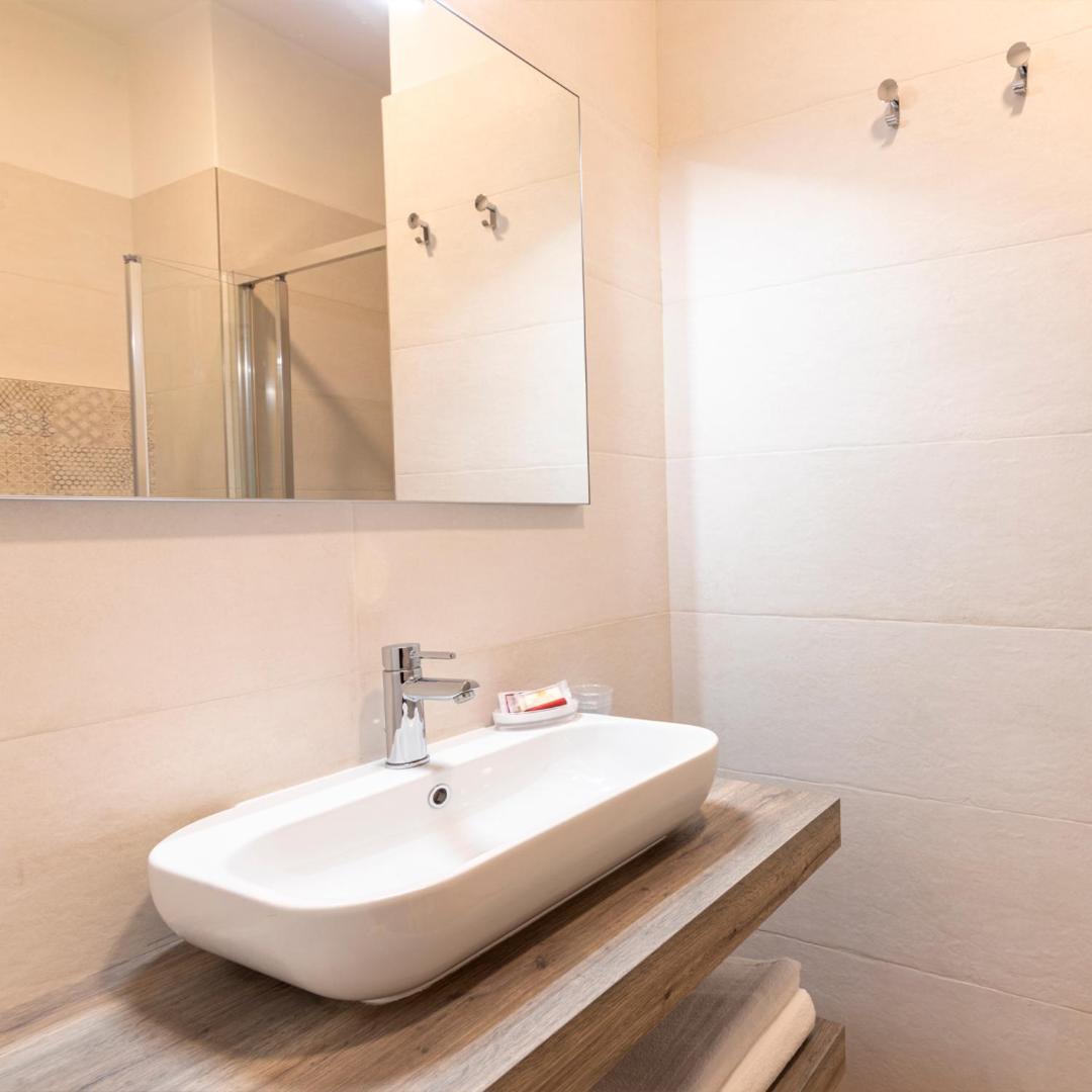 Hotel Paolina Лидо ди Йезоло Екстериор снимка